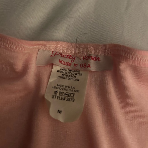 Pretty woman - Picture 4 of 5